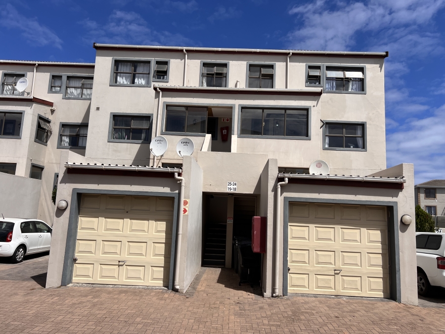 To Let 3 Bedroom Property for Rent in Parklands Western Cape
